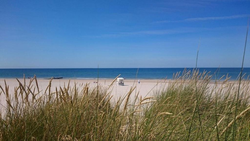 Gemuetliches 2-Zimmer-Appartement Mit Balkon Richtung Sueden. Westerland Bagian luar foto